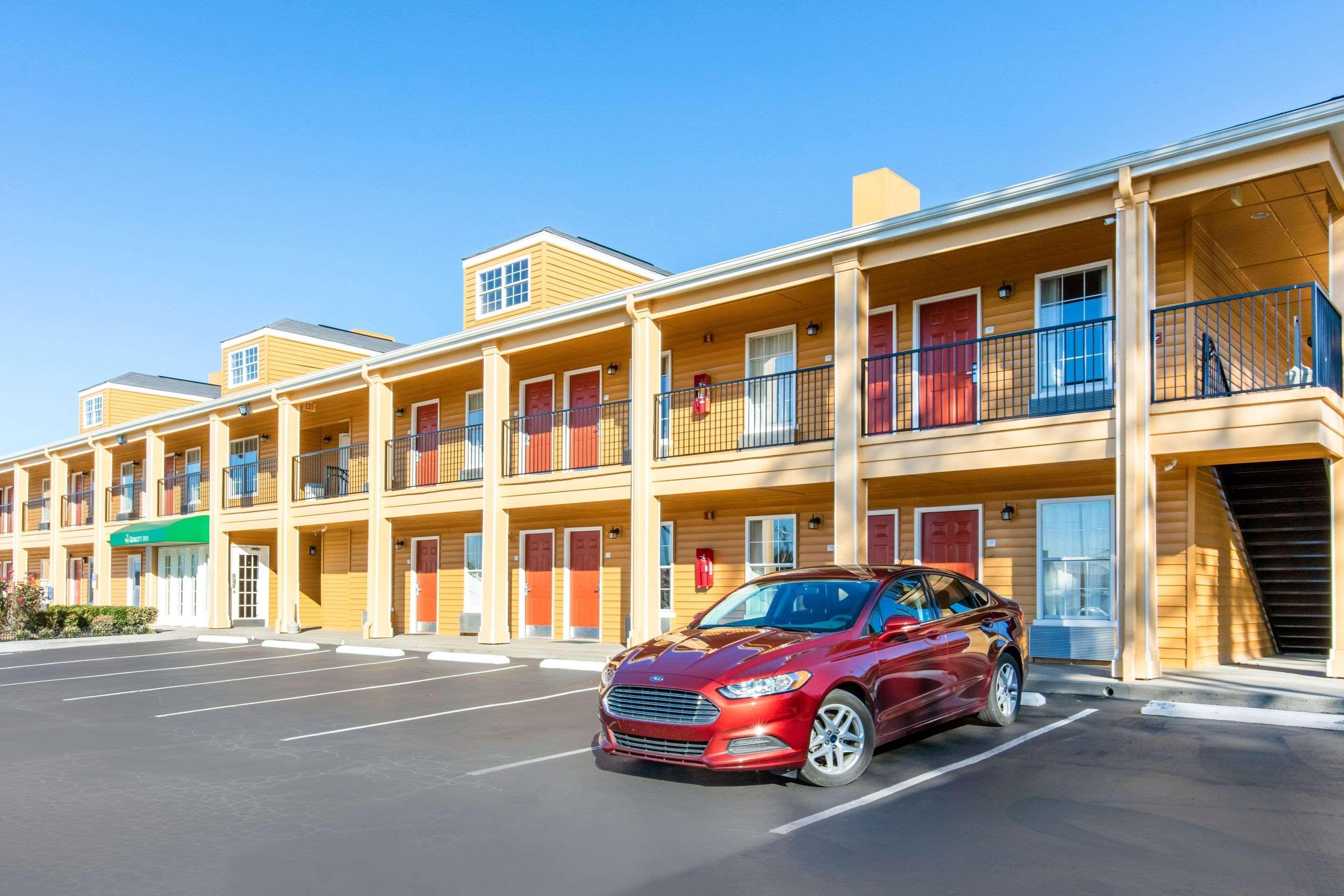Quality Inn Arab Hwy 231 Exteriér fotografie