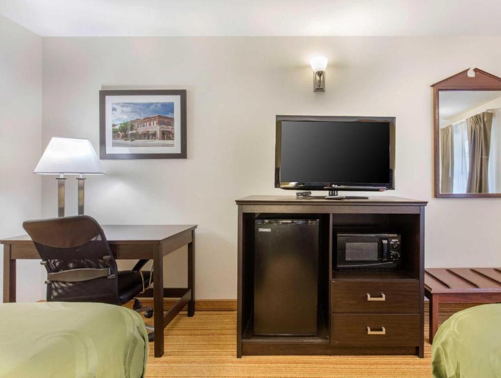 Quality Inn Arab Hwy 231 Exteriér fotografie